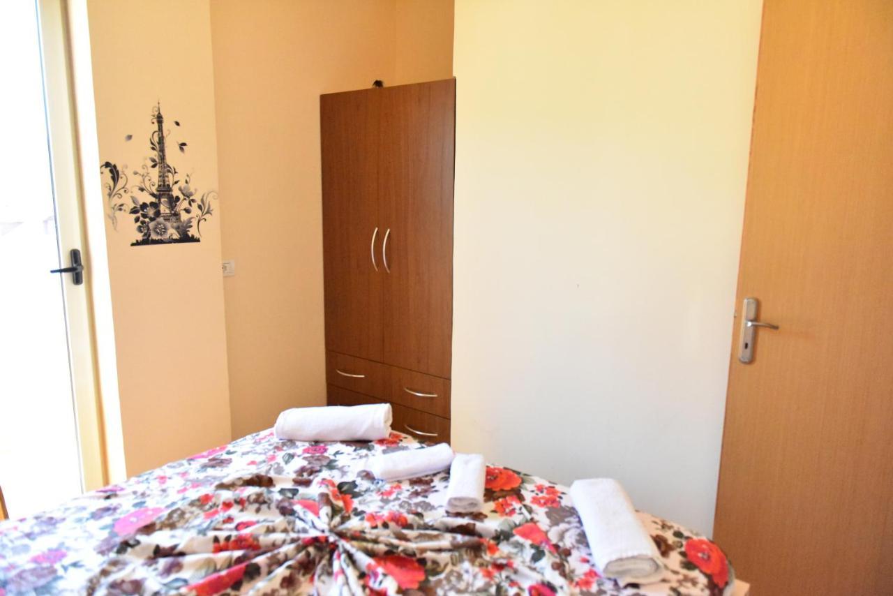 Hotel Kriti Max , Shengjin Shëngjin מראה חיצוני תמונה