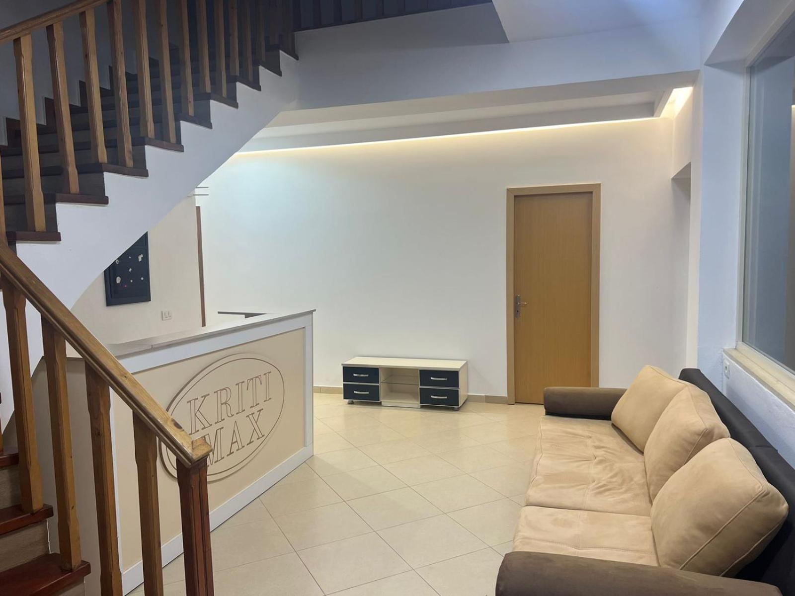 Hotel Kriti Max , Shengjin Shëngjin מראה חיצוני תמונה