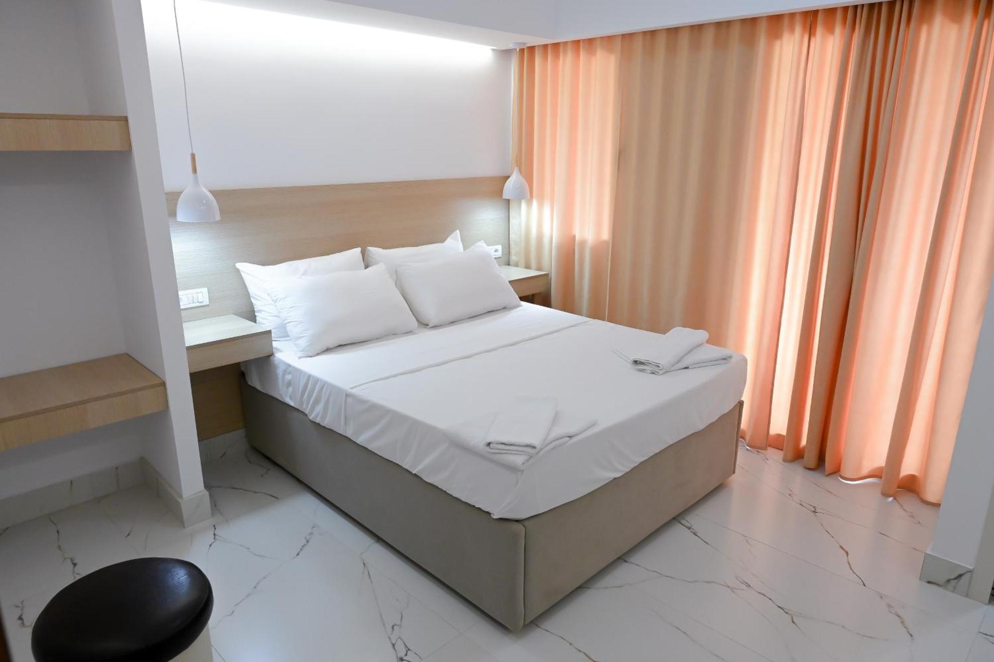 Hotel Kriti Max , Shengjin Shëngjin מראה חיצוני תמונה