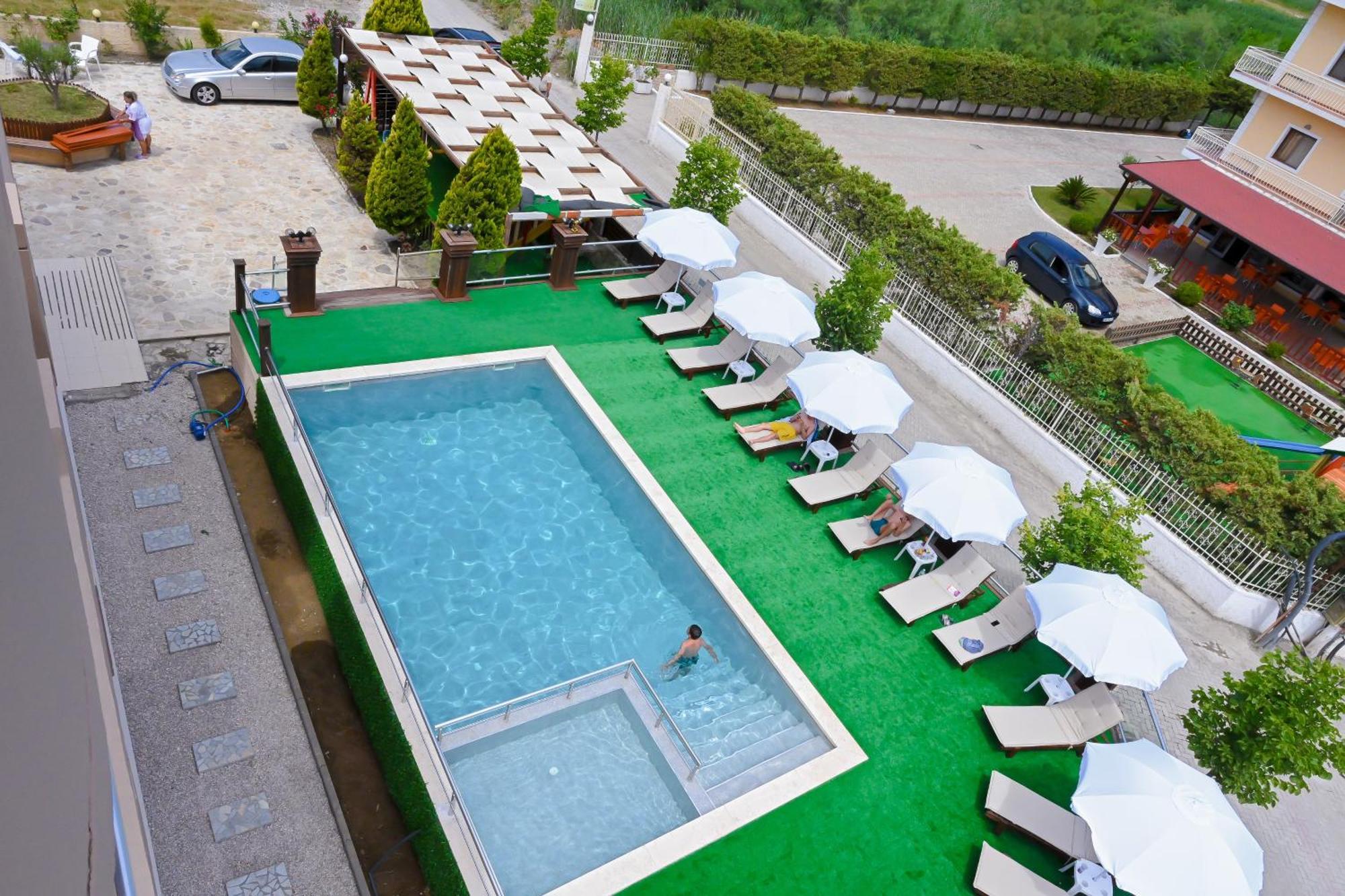 Hotel Kriti Max , Shengjin Shëngjin מראה חיצוני תמונה